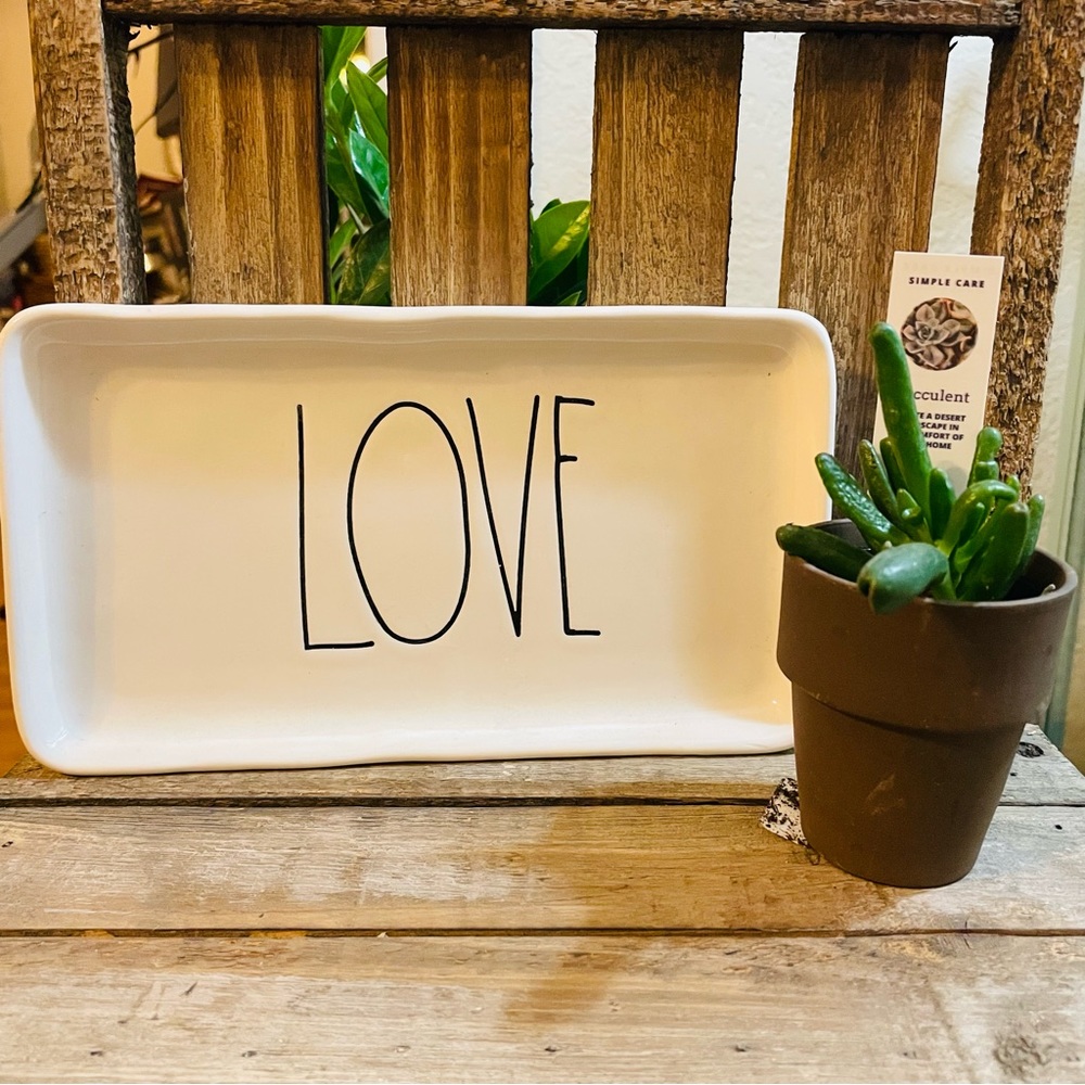 RAE DUNN Love trinket tray Valentine’s Day NWT